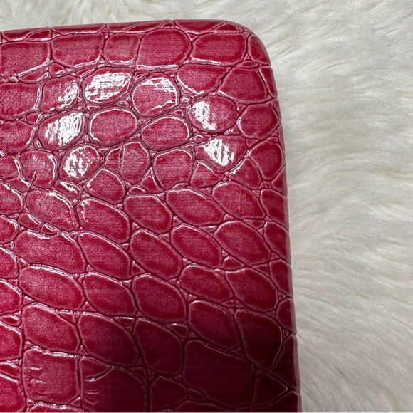 Clutch Wallet Faux Embossed Crocodile Print Pink - Picture 3 of 16